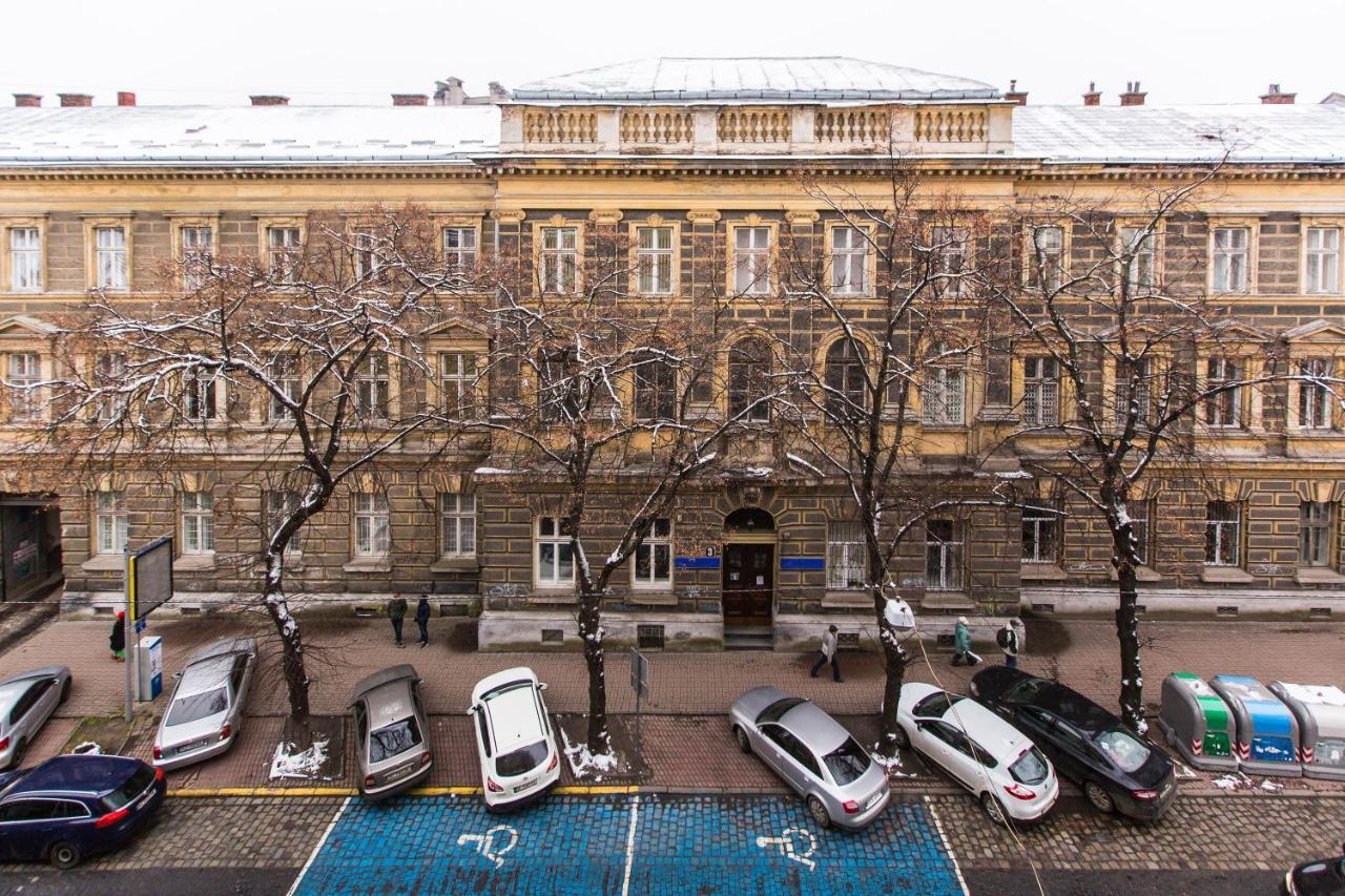 Avangard Qn Romana 26 Apart Lviv Kültér fotó