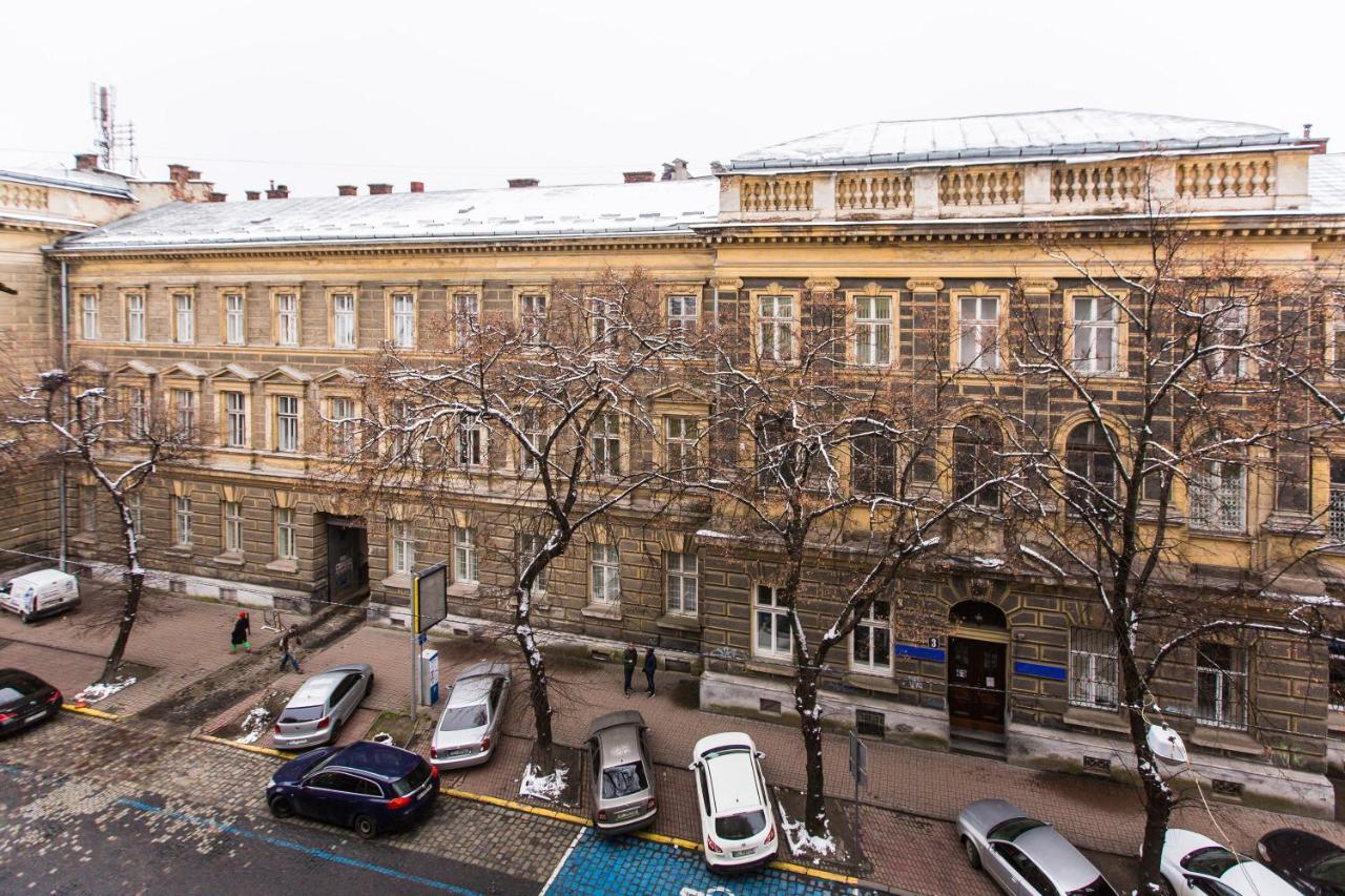 Avangard Qn Romana 26 Apart Lviv Kültér fotó